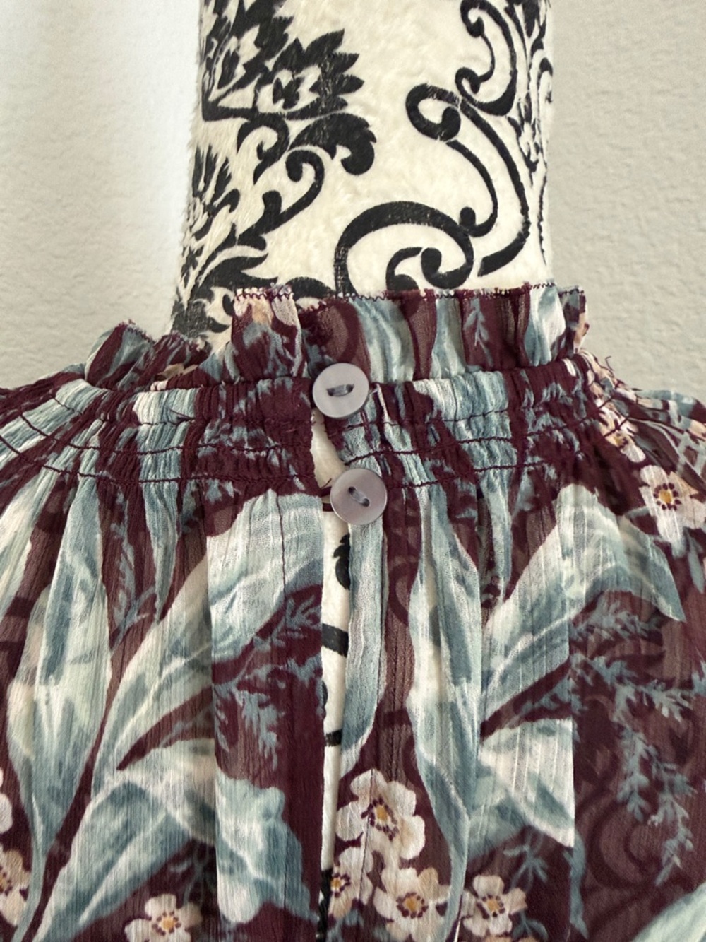Ann Taylor Floral Tie-Waist Midi Dress in Burgundy Size Large - Picture 6 of 11
